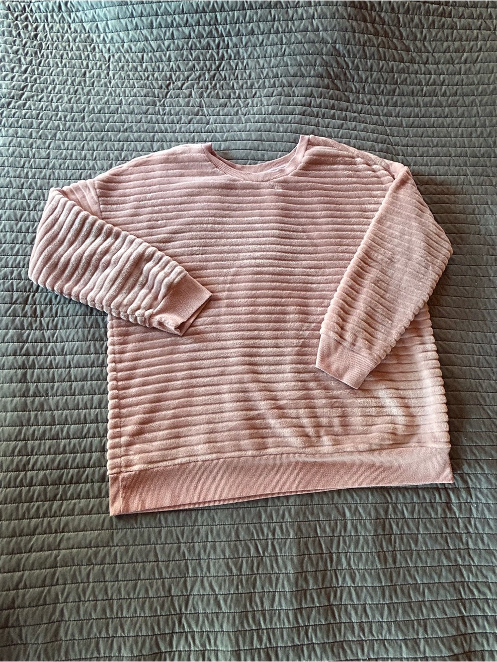 A New Approach ribbed plush Crewneck Sweatshirt in Dusty Pink